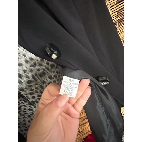 Travis Ayers for Dressbarn Woman Size 18W Black Blazer - Picture 3 of 5
